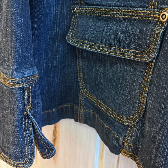 EUC Chico’s Toggle 4 Pocket Denim Jacket - Picture 5 of 8